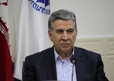 مردم تا کی باید خسارت‌های شرکت‌ها و بانک‌های ضررده دولتی را تحمل کنند