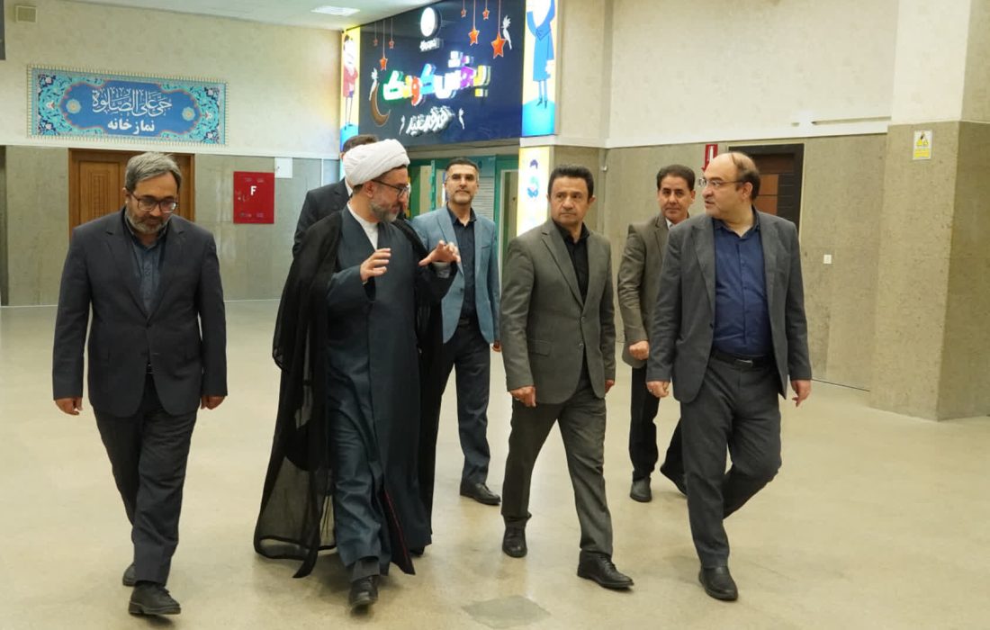 حضور رئیس دانشگاه تبریز و رئیس نهاد رهبری در کتابخانه ملّی تبریز