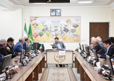 تولیدات محصولات کشاورزی استانهای دیگر در کارخانجات آذربایجان شرقی فرآوری می‌شود