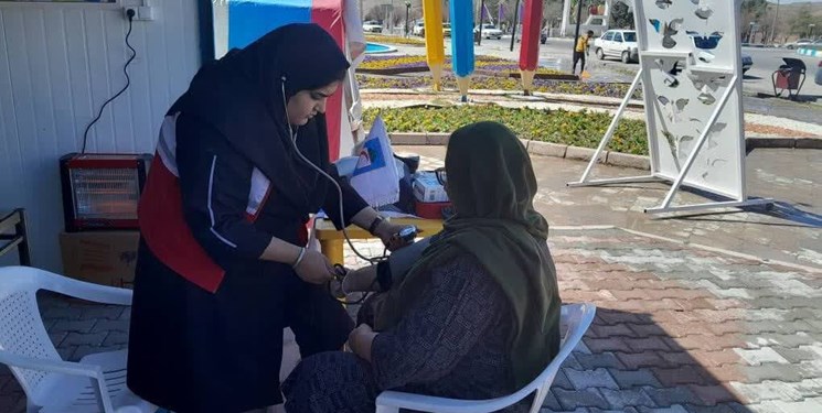 بهره مندی بیش از ۲۷ هزار مسافر از خدمات ۶۱ پست نوروزی جوانان هلال احمر استان