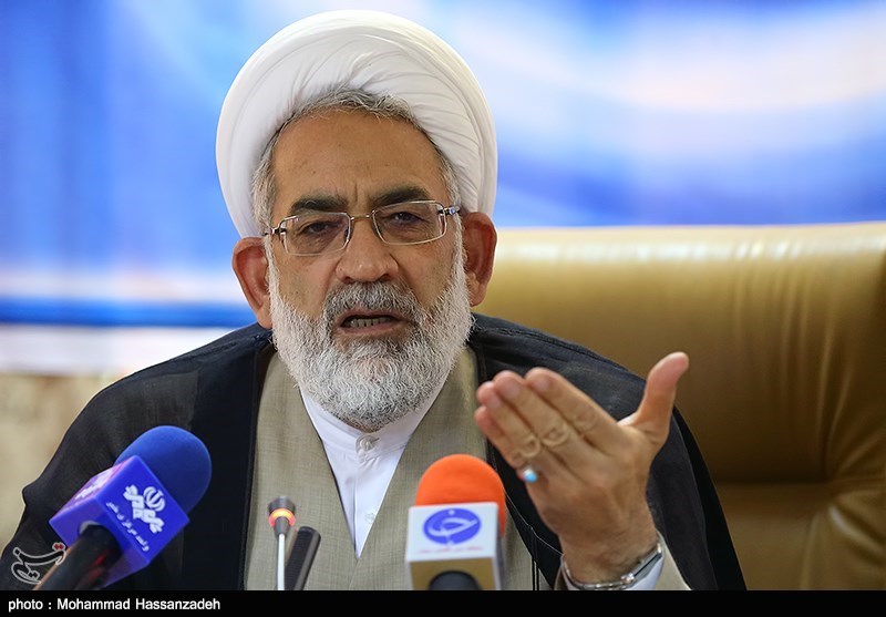 دستگاه قضایی باید از وجود افراد ناپاک پاکسازی شود/۵ قاضی فاسد عزل شدند