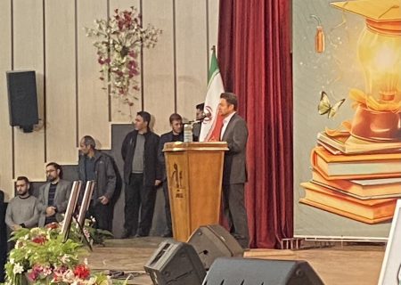 درهای دانشگاه باید به روی مردم باز باشد
