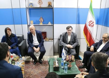 دعوت استاندار آذربایجان شرقی از هیأت تجاری مجارستان برای سرمایه‌گذاری در استان