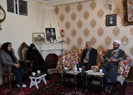 حافظان اصلی خاک میهن، شهدا، جانبازان و ایثارگران بودند