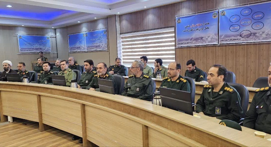 دیدار فرماندهان ارشد سپاه در استان با فرماندهان ارشد ارتش در آذربایجان شرقی
