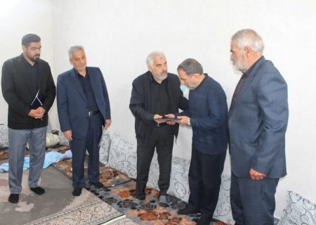 دیدار مشاور استاندار در امور ایثارگری و مدیرکل بنیاد شهید آذربایجان‌شرقی با خانواده شهدا در مرند و یامچی