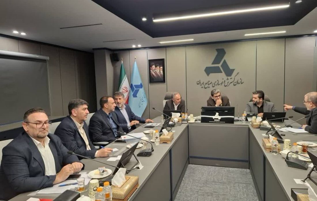 رفع موانع تولید مجموعه تراکتورسازی ایران محور توجه وزارت صمت