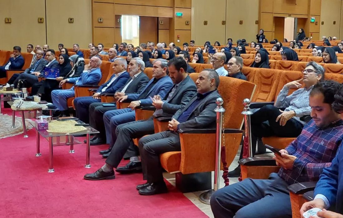 دانش آموزان باید برای زندگی هوشمندانه آماده شوند