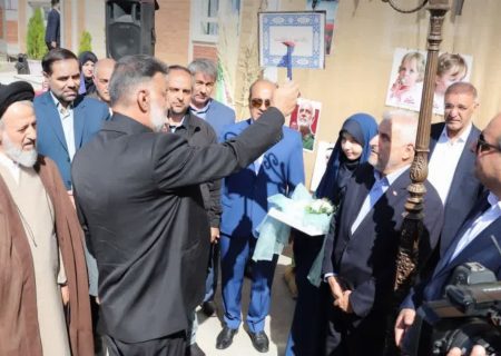 زنگ آغاز سال تحصیلی در مجتمع آموزشی «فن و دانش» نواخته شد