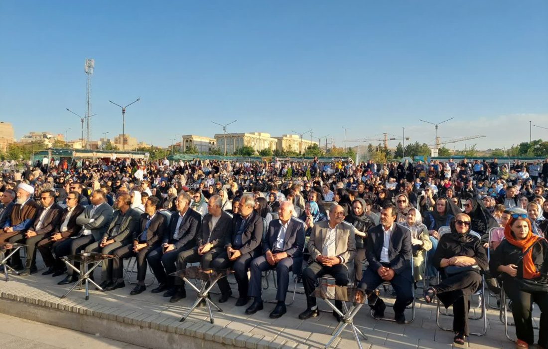 اختصاصی/ عکس/ گزارش تصویری از نخستین جشنواره استانی زغال‌اخته و سماق ارسباران در تبریز