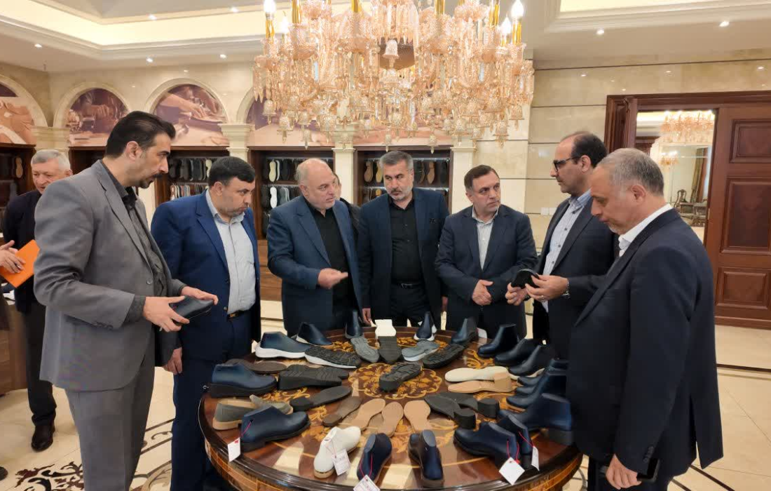 عزم صمت آذربایجان شرقی برای تقویت زنجیره راهبردی کفش تبریز / اشتغال مستقیم بیش از ۳۰ هزار نفر در صنعت کفش