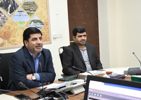 استفاده از ادوات کشاورزی راندمان تولید را افزایش می دهد