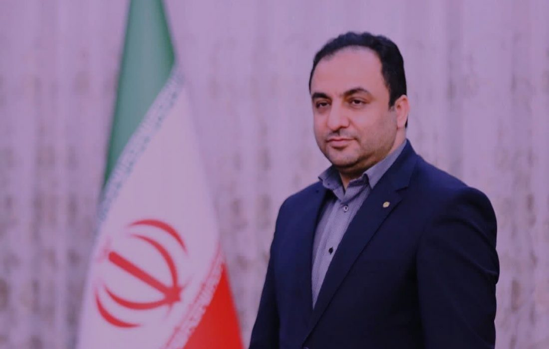 یک نخبه علمی به عنوان سرپرست مرکز آمار، فناوری اطلاعات و ارتباحطات جمعیت هلال احمر کشور معرفی شد