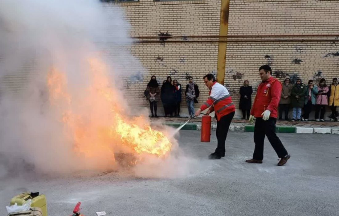 برگزاری مانور سراسری خروج ایمن در زمان آتش سوزی در آذربایجان شرقی