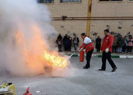 برگزاری مانور سراسری خروج ایمن در زمان آتش سوزی در آذربایجان شرقی