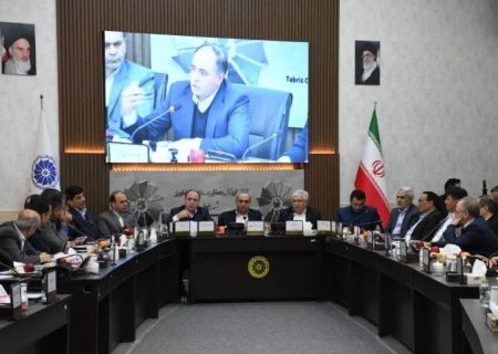 مخالف هرگونه رانت هستیم، مقابل زیاده خواهی ها می ایستیم