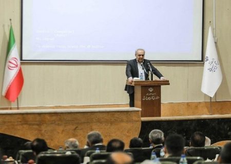 مدیران با مظاهر فساد مبارزه کنند/مدیران فعلی باید وجه تمایزی با مدیران قبلی داشته باشند