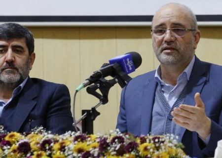 نباید سرمایه‌گذاران در پیچ‌وخم ادارات گرفتار شوند