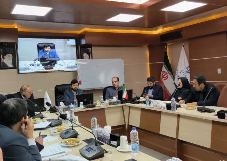 ارتقاء بهره وری تنها راه نجات اقتصاد کشور
