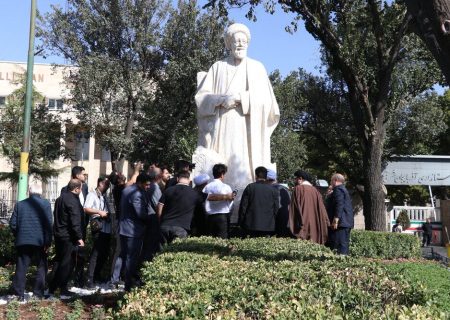 نصب تندیس ۲ چهره ماندگار آذربایجان در تبریز