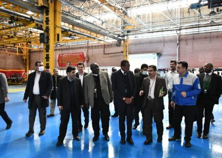زیمبابوه علاقمند از سرگیری واردات تراکتور از ایران است