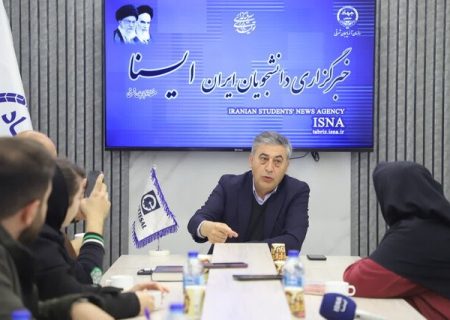 سیاستمداران، صنعت را فدای سیاست نکنند