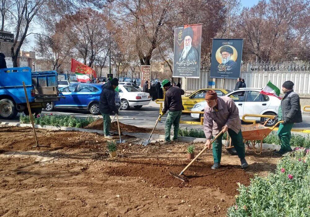 کاشت ۹ میلیون نشای گل در فضاهای سبز تبریز همزمان با طرح استقبال از بهار