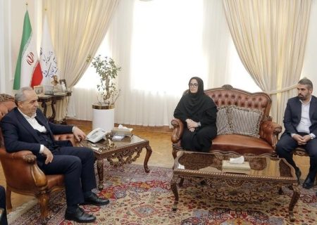 کاهش مطالعه، زنگ خطر برای جامعه است