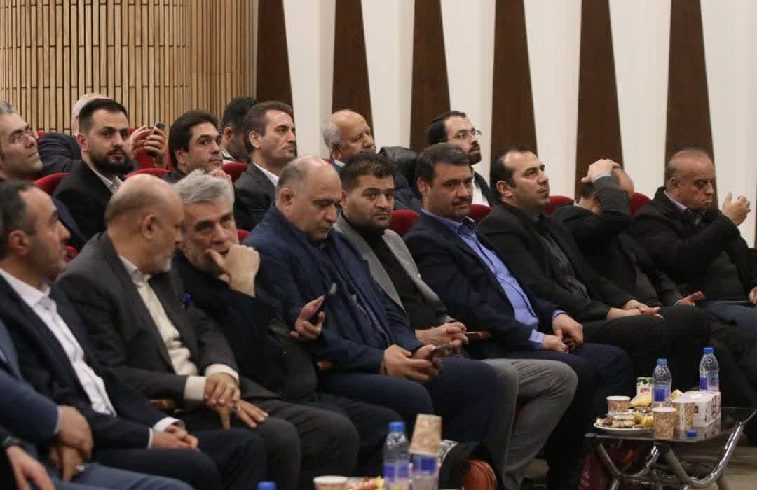 برگزاری همایش پیشگامان رونق تولید با تجلیل از کارآفرینان برتر آذربایجان