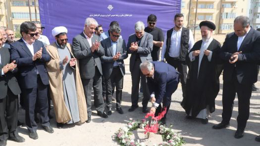 کلنگ زنی پنج باب مدرسه خیرساز در منطقه یاغچیان تبریز/ سطح کیفیت آموزشی در کشور پایین است