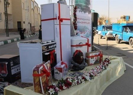 کمک یک میلیارد تومانی مادر شهید و بانوی خیر تبریزی به نوعروسان