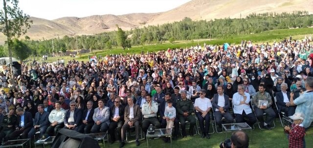 برگزاری جشنواره گل محمدی در شهرستان اسکو/بازارچه های محلی و صنایع دستی دائمی در اسکو راه اندازی می شود