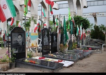 مراسم مهمانی لاله ها در گلزار شهدای آذربایجان شرقی برگزار می‌شود